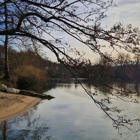 Bateau Nuit Sur La Marne 船屋