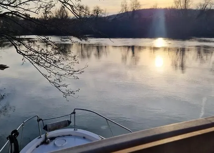 Bateau Nuit Sur La Marne Mery-Sur-Marne
